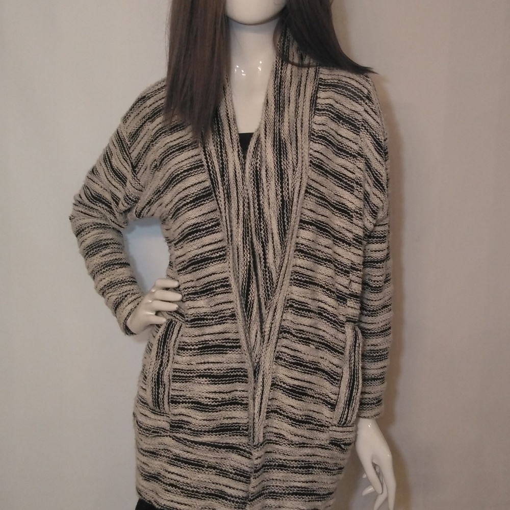 Anthropologie Dolan T-shirt Verona Cardigan